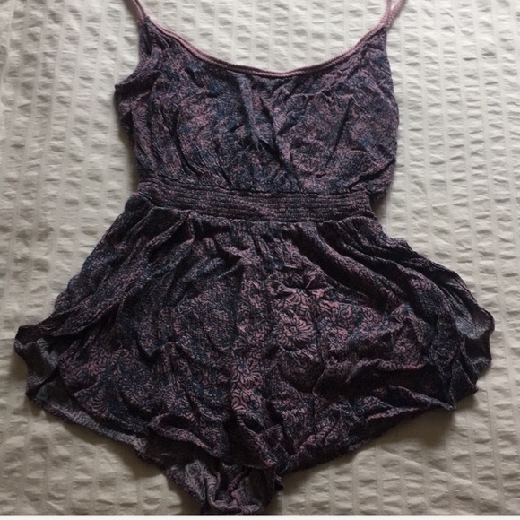 Urban Outfitters ecote romper - Picture 4 of 4